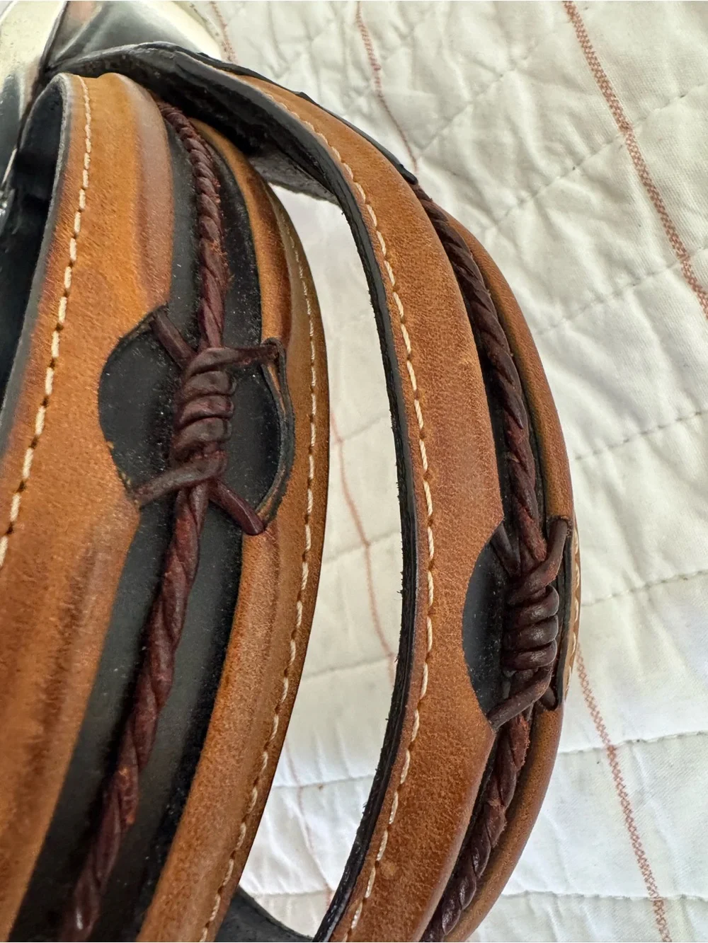 JUSTIN Buckle Belt Sz: 40 Brown Barbed Wire Leather Western Cowboy Rodeo C10813